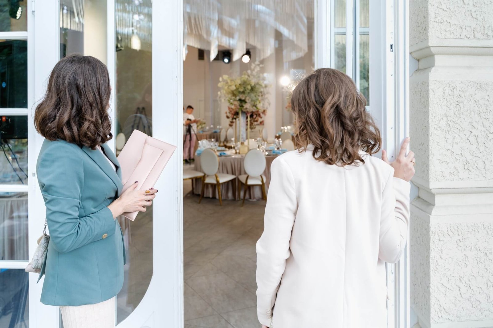 wedding-planners-organizers-event-decorators-florists-young-beautiful-women-girls-in-stylish-su.jpg wedding-planners-organizers-event-decorators-florists-young-beautiful-women-girls-in-stylish-su.jpg